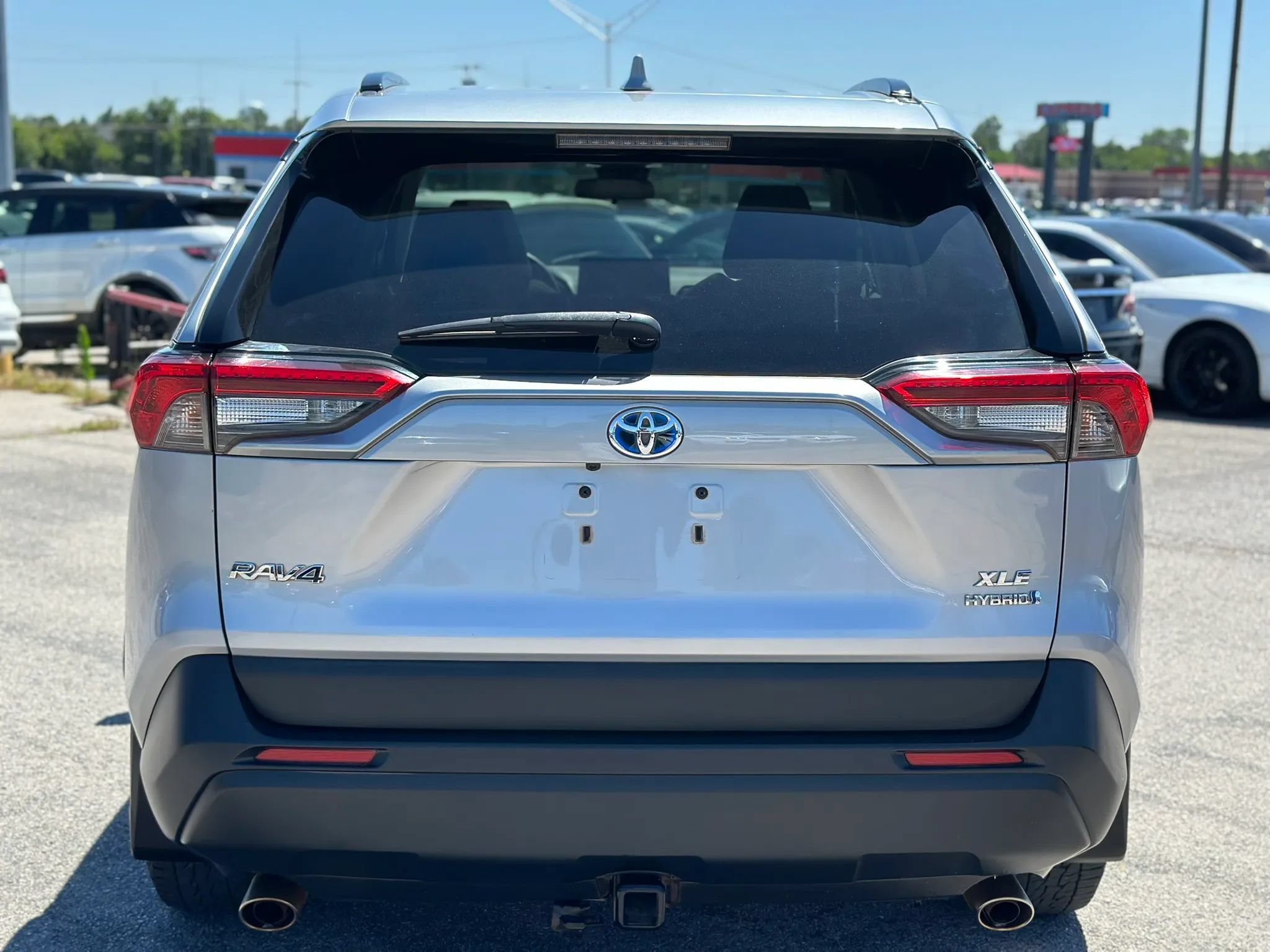 Used 2021 Toyota RAV4 XLE w/ Convenience Package AWD/4WD image 7