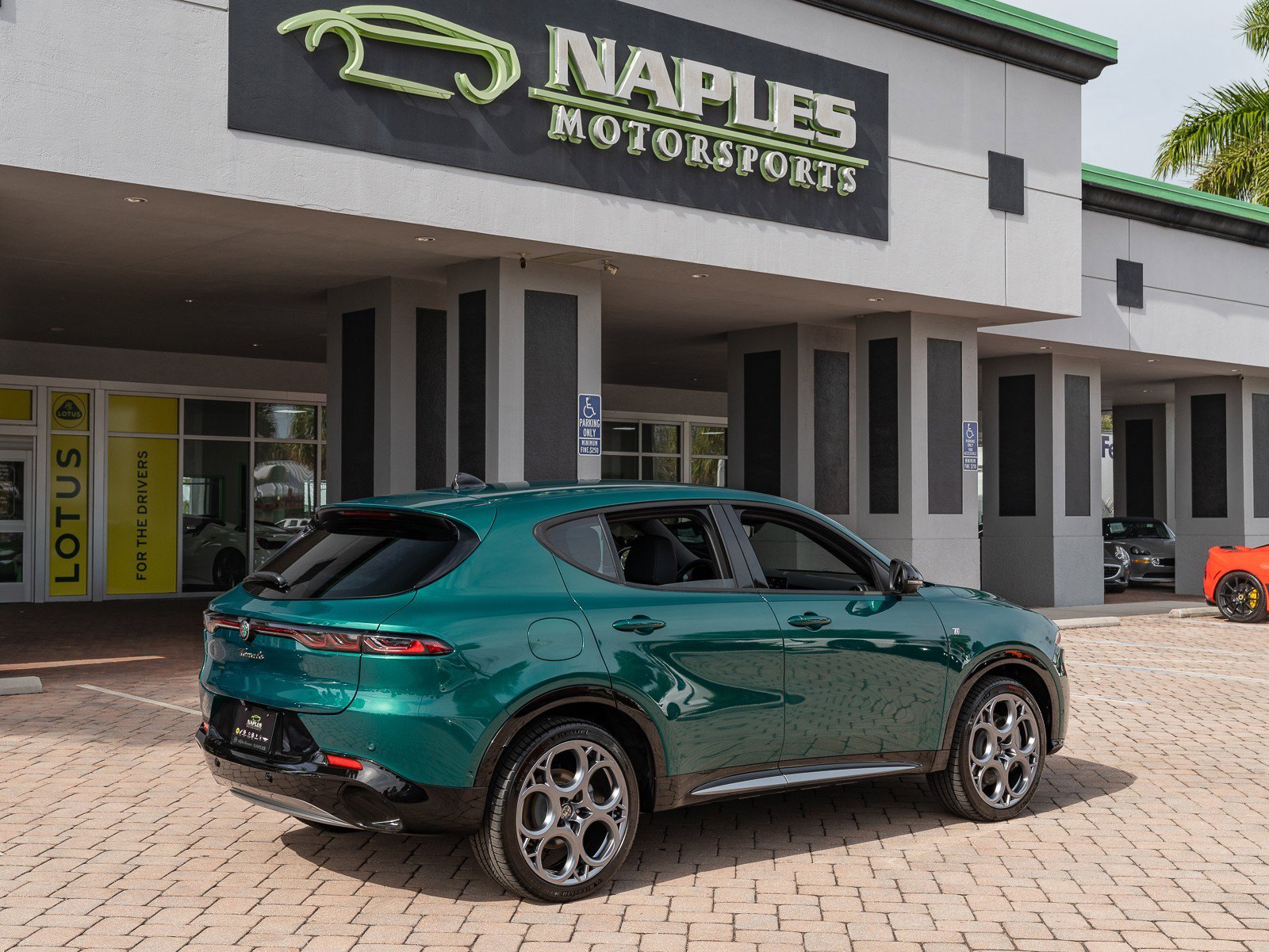 New 2024 Alfa Romeo Tonale Ti w/ Active Assist Package image 29