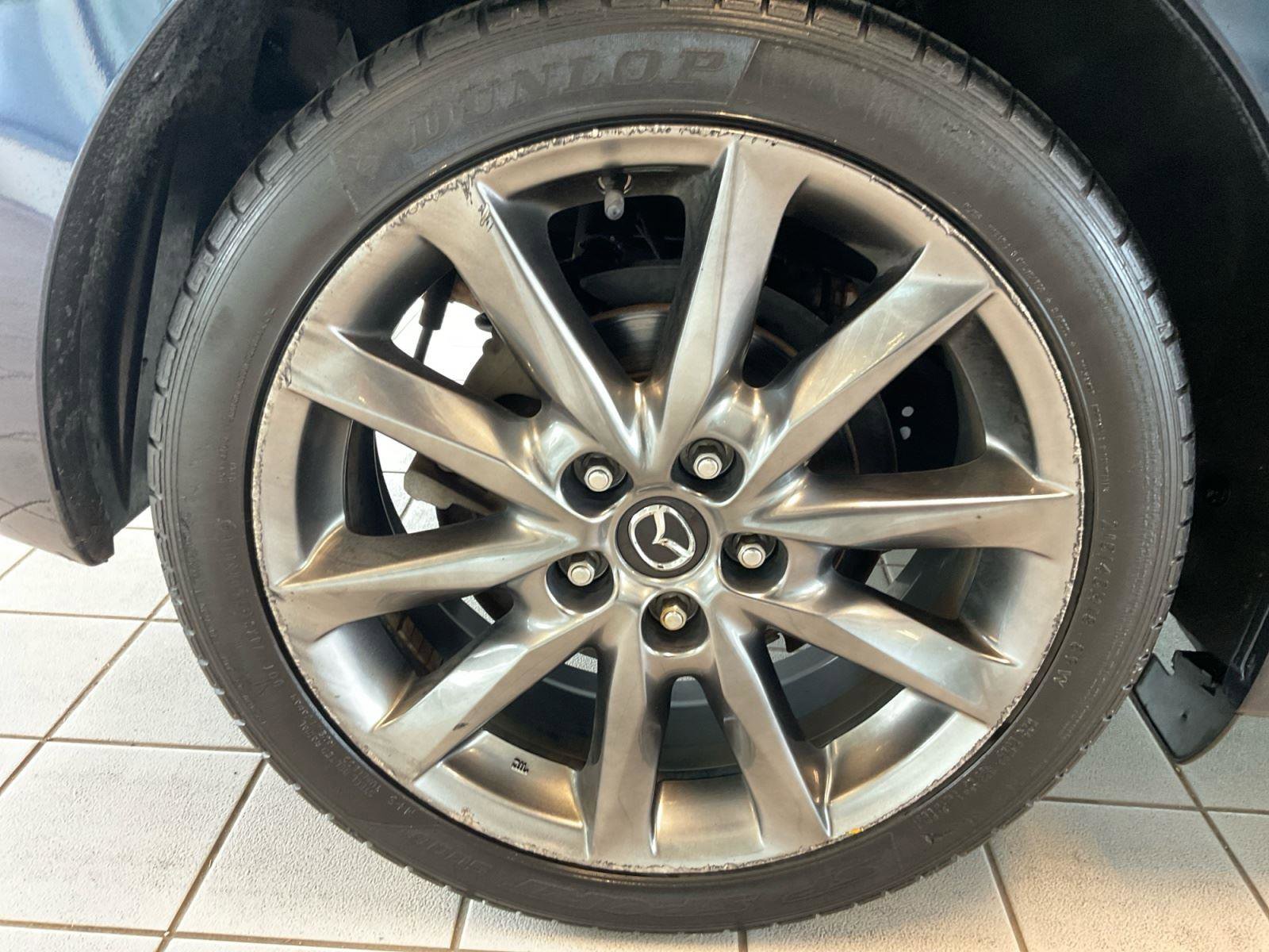 Used 2018 MAZDA MAZDA3 Touring FWD image 16