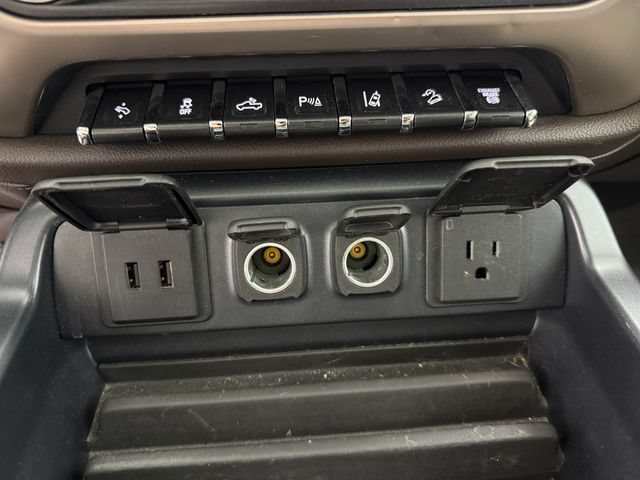 Used 2016 GMC Sierra 2500 Denali w/ Duramax Plus Package AWD/4WD image 12