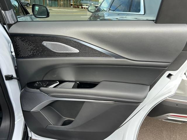 New 2026 Cadillac Lyriq V w/ Exterior Carbon Fiber Package image 22