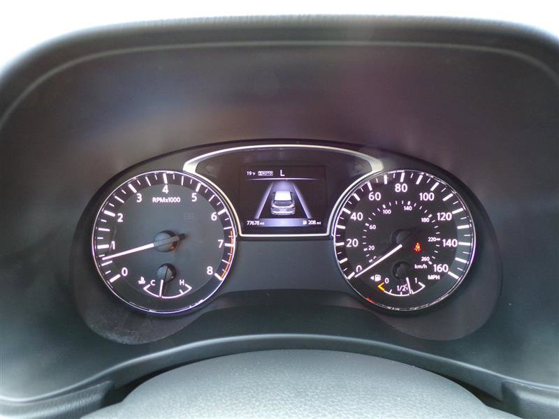 Used 2016 Nissan Pathfinder SV image 37