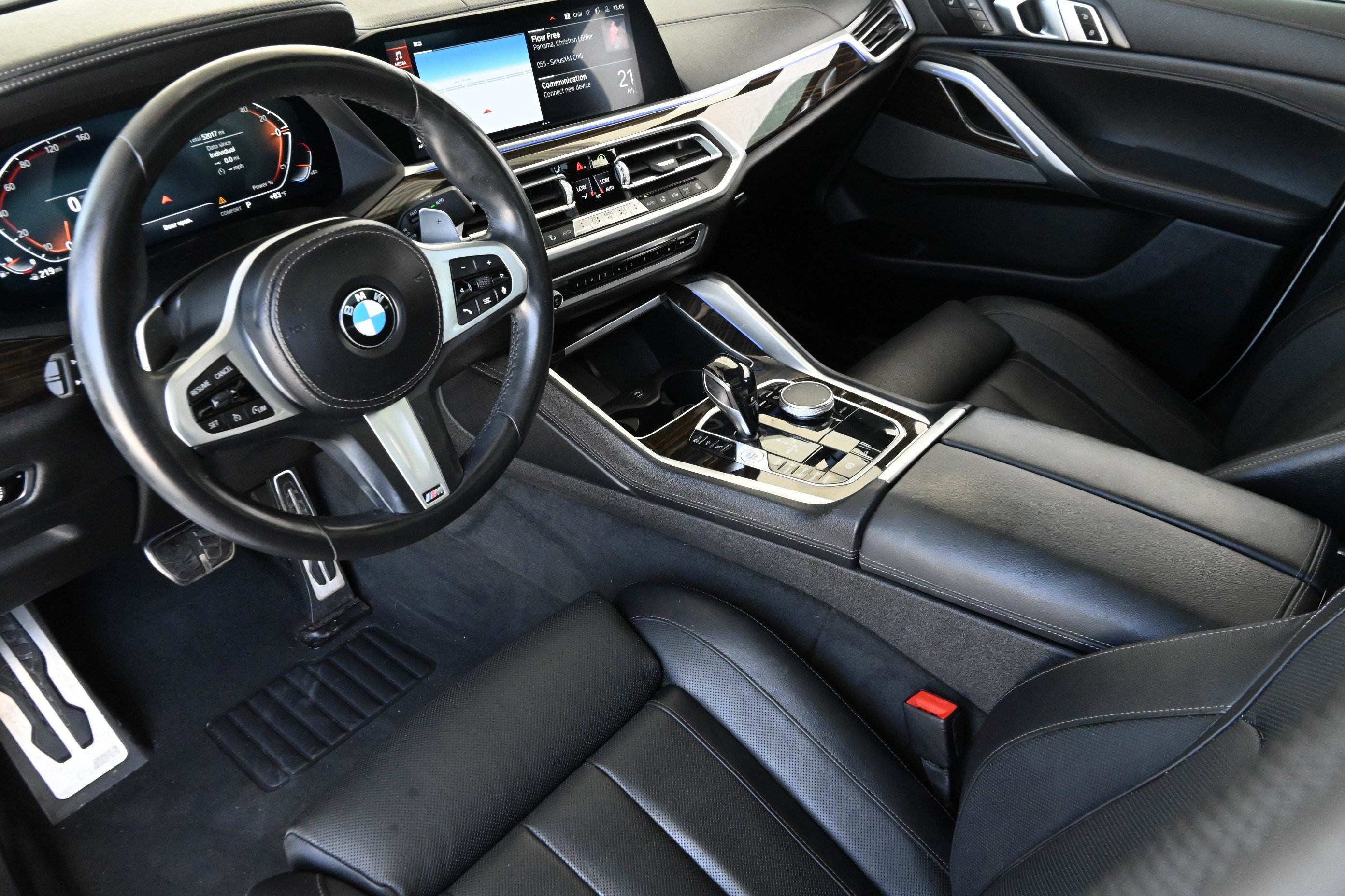 Used 2021 BMW X6 xDrive40i w/ M Sport Package AWD/4WD image 13