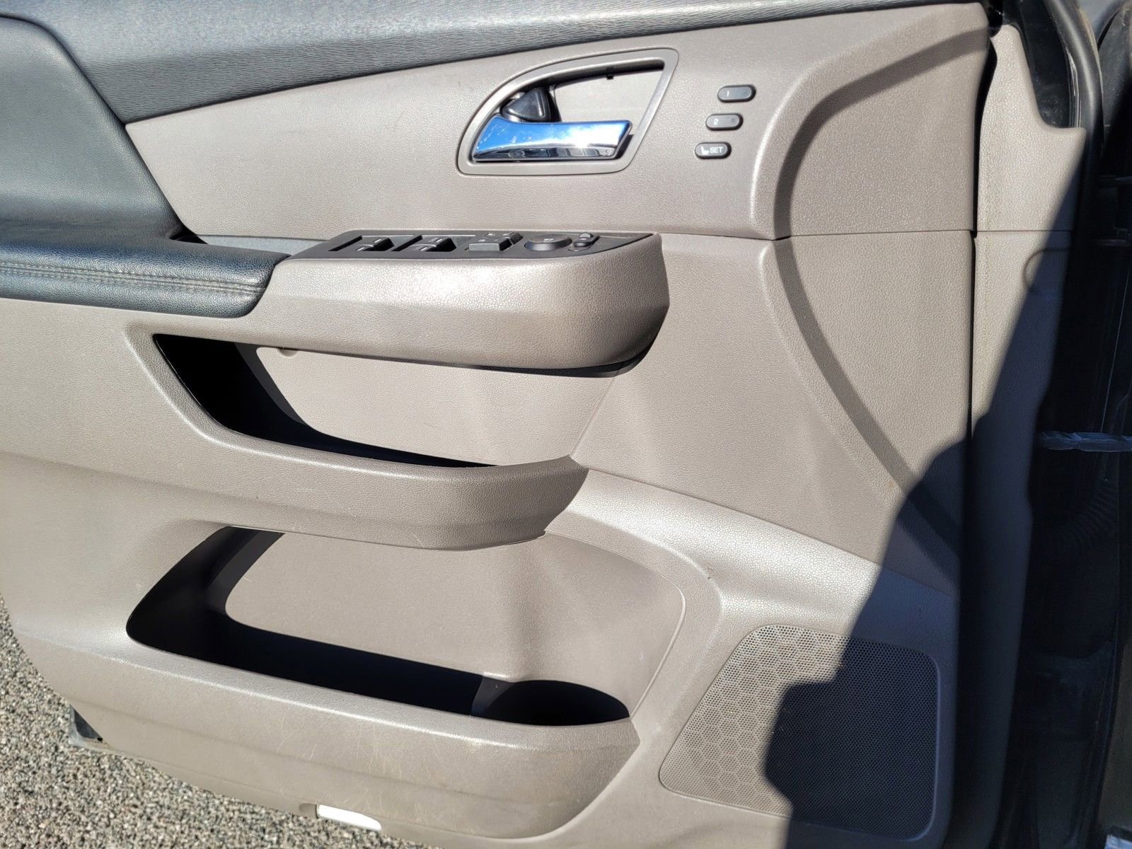 Used 2015 Honda Odyssey Touring Elite image 23