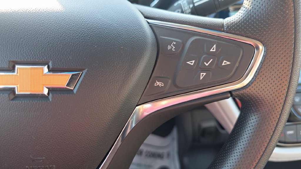 Used 2020 Chevrolet Bolt LT FWD image 26