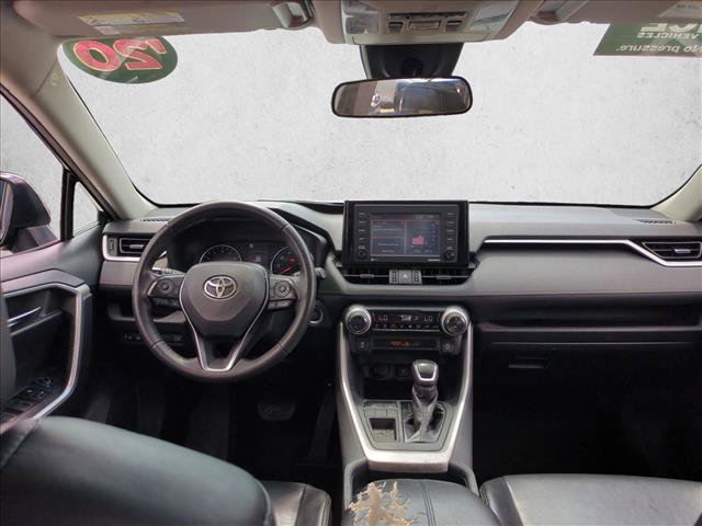 Used 2020 Toyota RAV4 XLE Premium FWD image 18