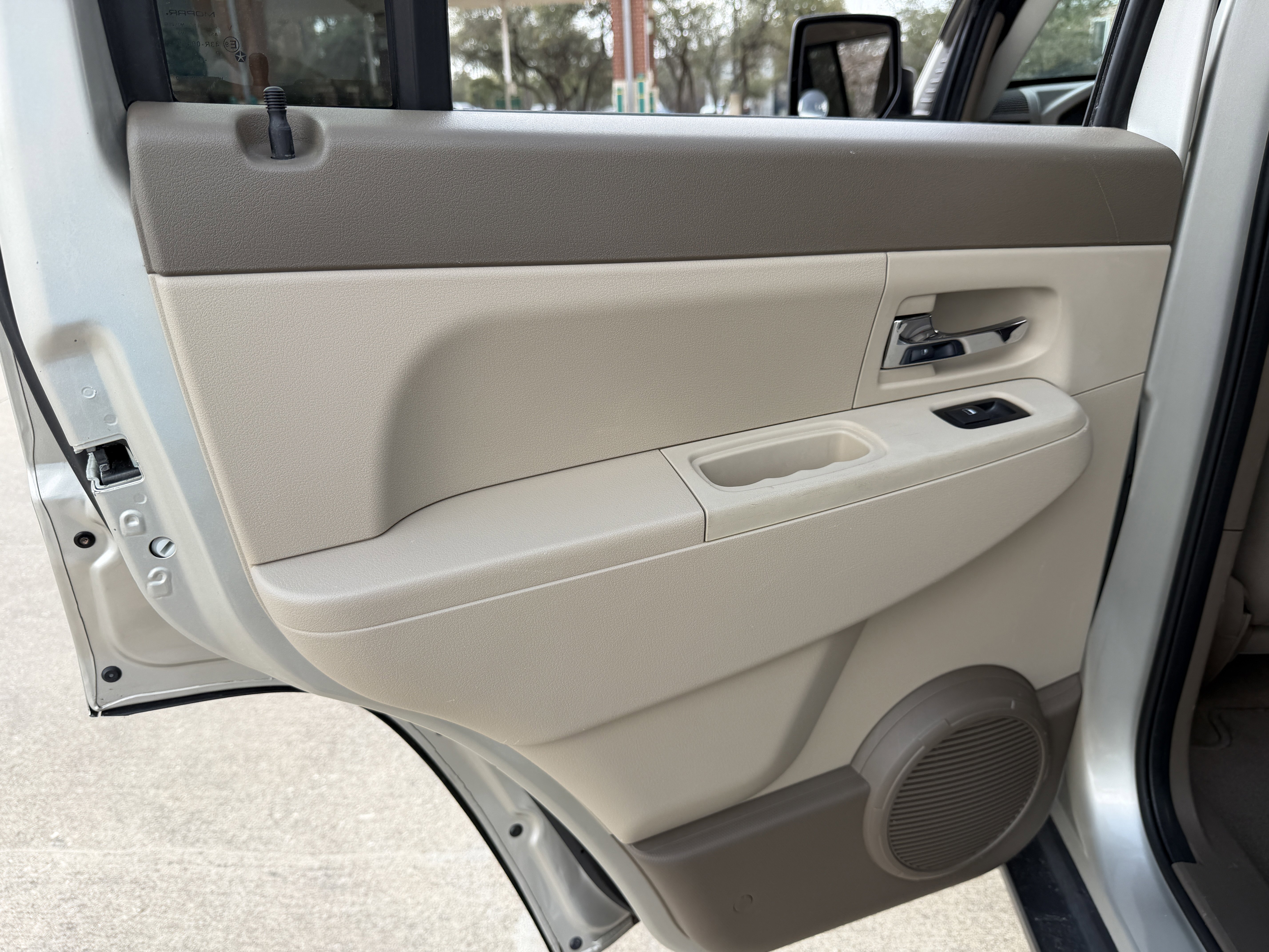 Used 2009 Jeep Liberty Sport w/ Popular Equipment Group RWD image 15