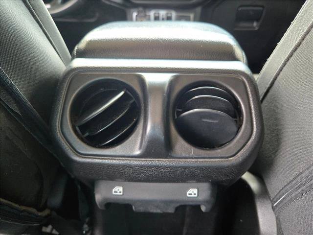 Used 2018 Jeep Wrangler Unlimited Sport S AWD/4WD image 18