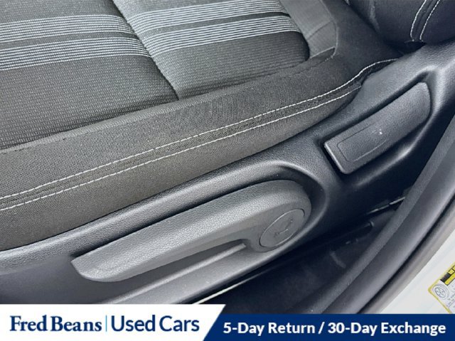 Certified 2026 Hyundai Venue SEL FWD image 37