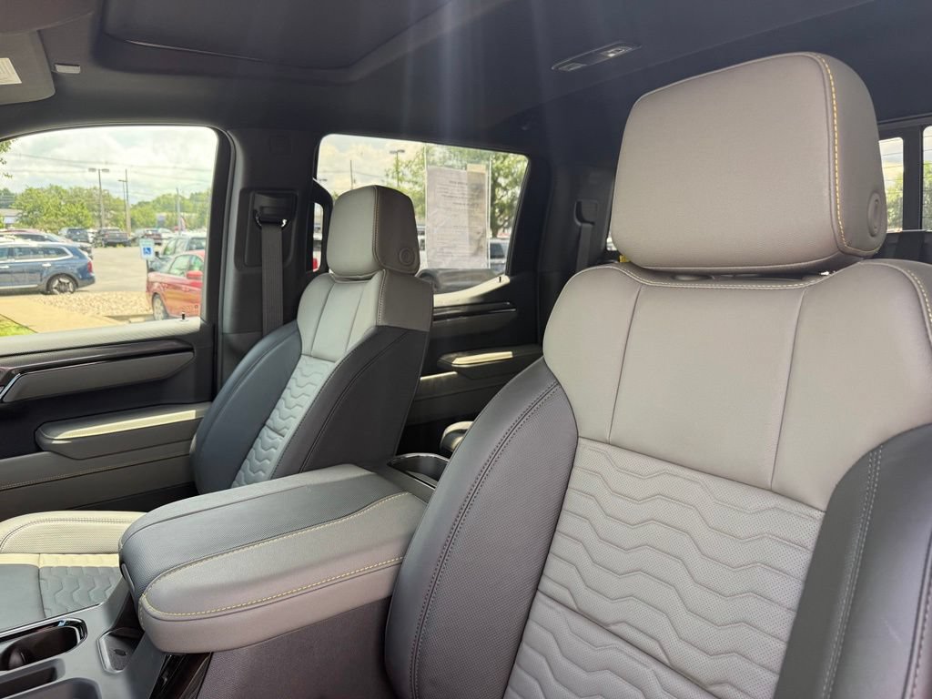 Used 2026 Chevrolet Silverado 1500 ZR2 AWD/4WD image 14