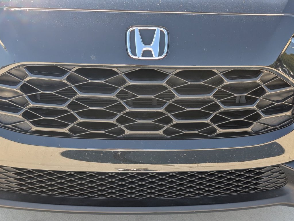Used 2023 Honda HR-V LX image 3