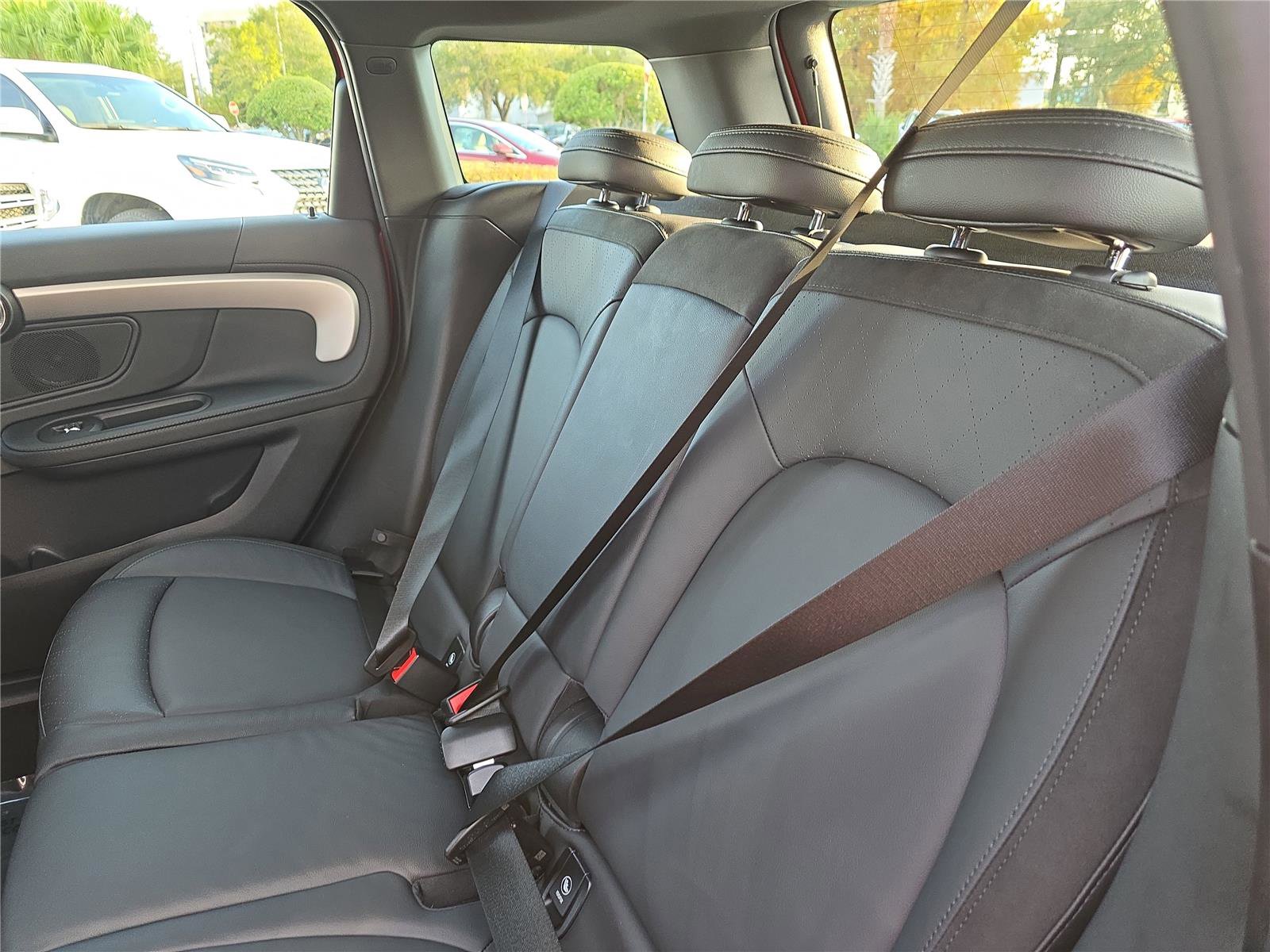 Used 2023 MINI Cooper Countryman S w/ Signature Upholstery Package image 10