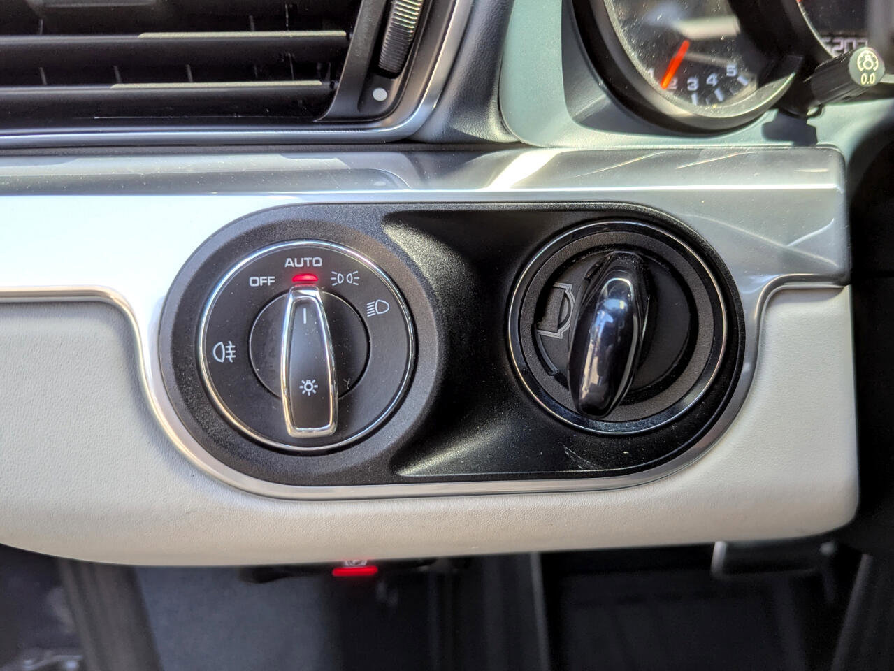 Used 2017 Porsche 911 Carrera S image 19