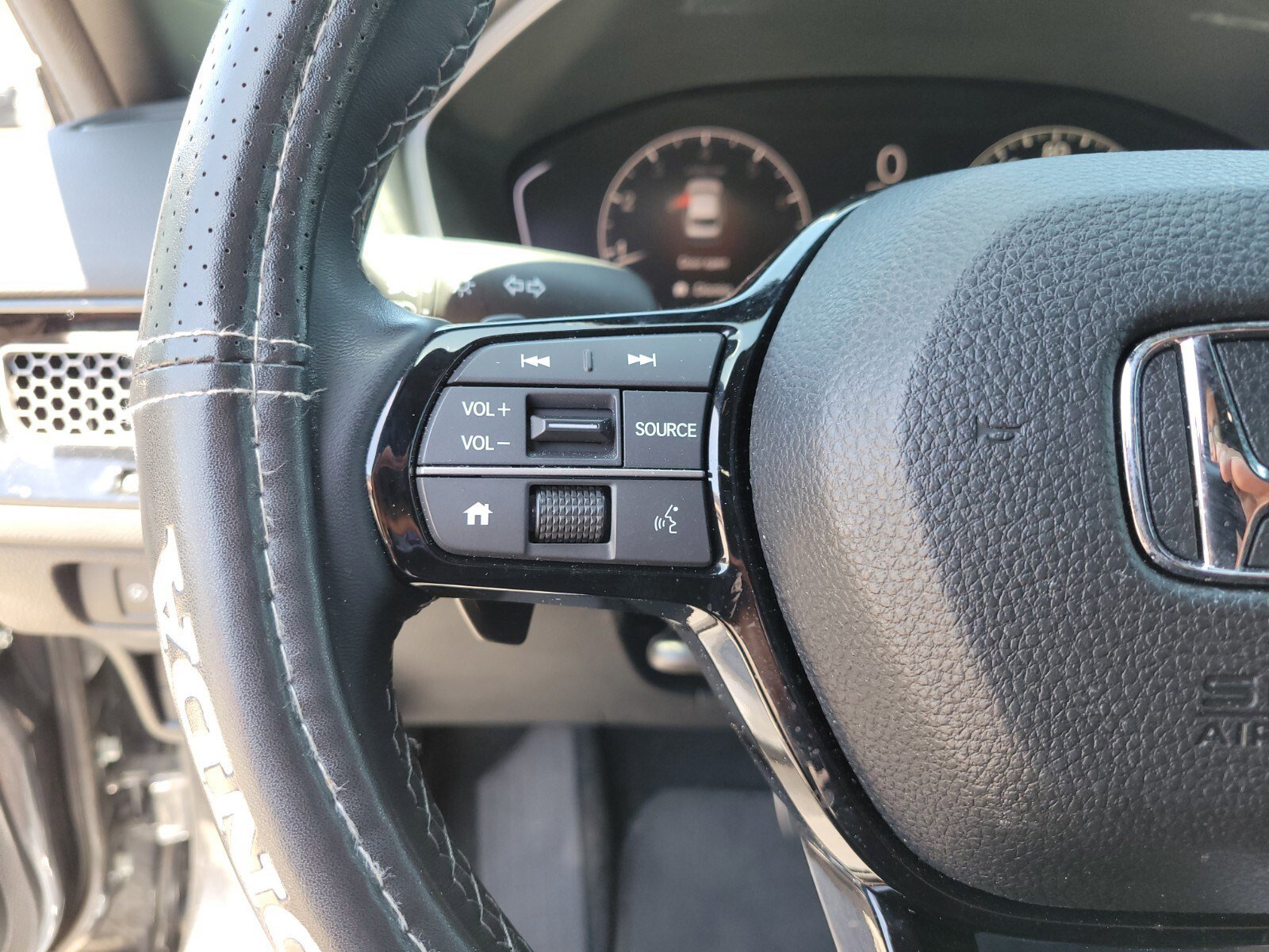 Used 2025 Honda Civic Sport image 26