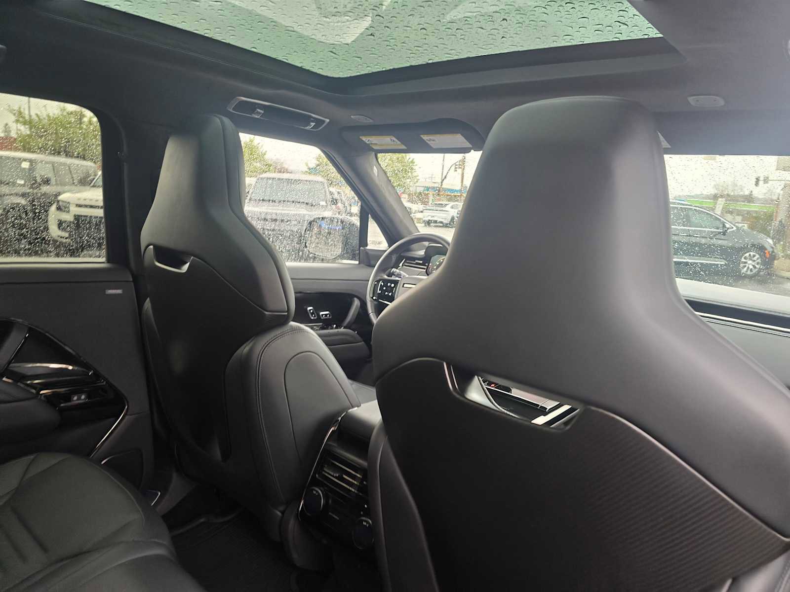 Used 2024 Land Rover Range Rover Sport image 16