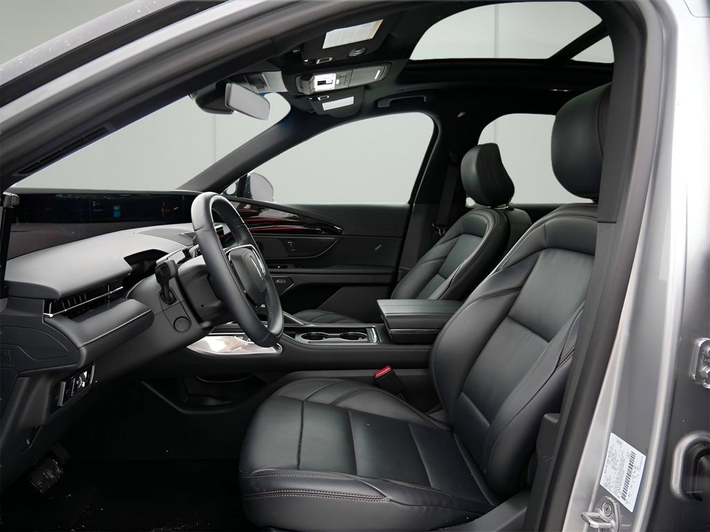 Used 2024 Lincoln Nautilus Premier w/ Equipment Group 102A image 9