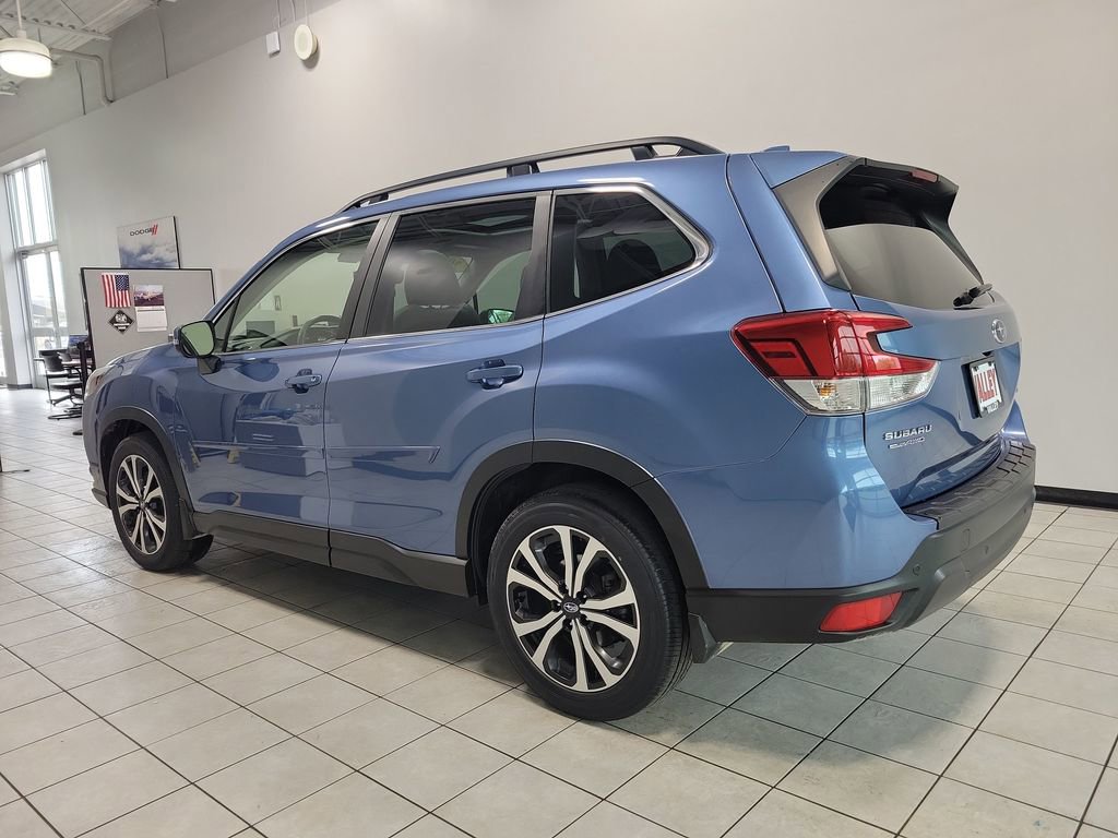Used 2023 Subaru Forester Limited AWD/4WD image 9