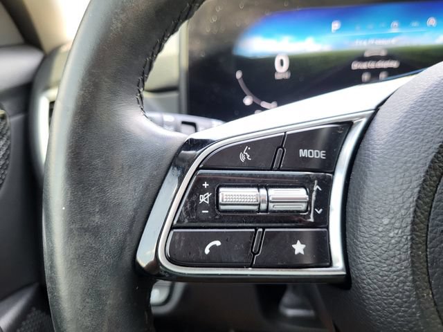 Certified 2025 Kia Seltos EX FWD image 18