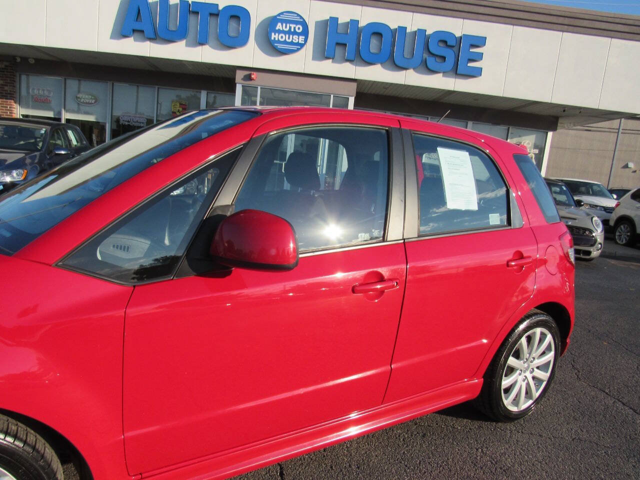Used 2011 Suzuki SX4 Sportback FWD image 6