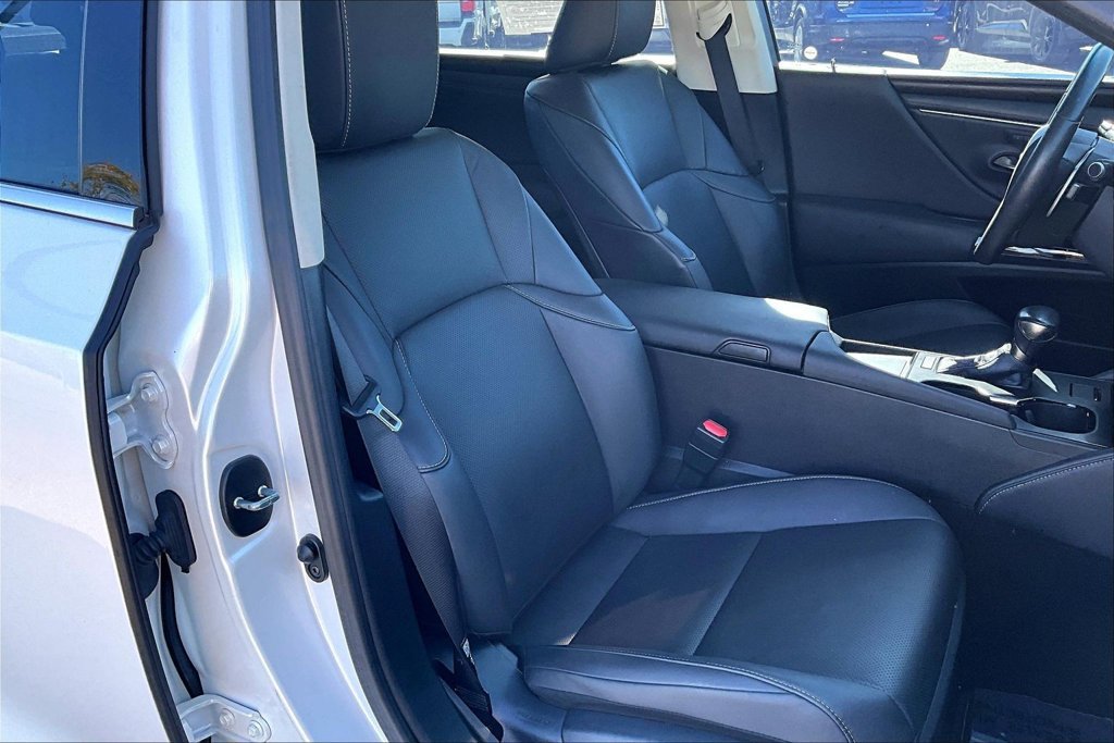 Used 2023 Lexus ES 350 w/ Premium Package FWD image 31