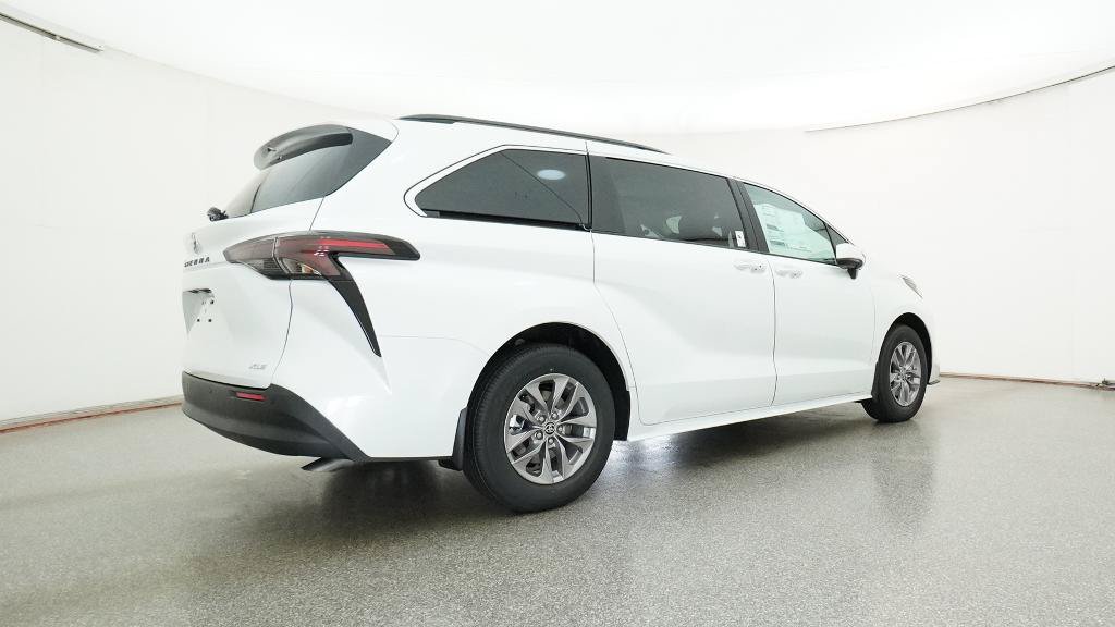 New 2026 Toyota Sienna XLE FWD image 28