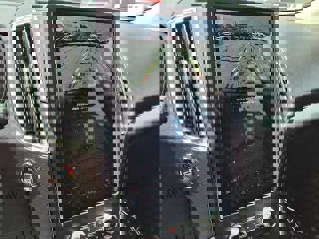 Used 2023 Ford Edge SEL image 19