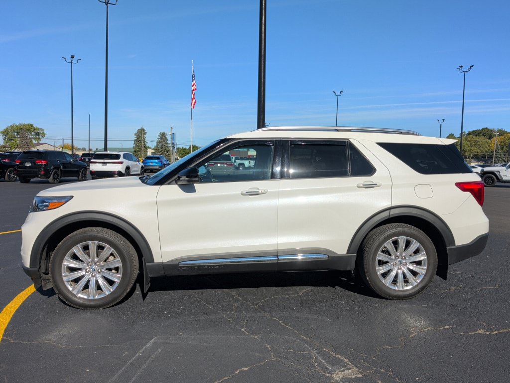 Used 2021 Ford Explorer Limited w/ Equipment Group 301A AWD/4WD image 4
