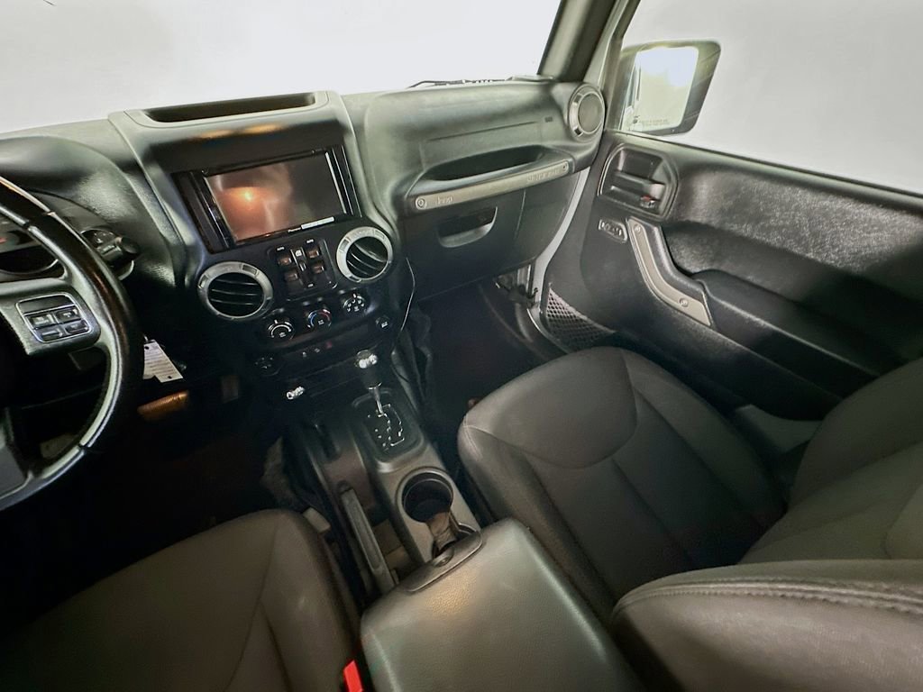 Used 2017 Jeep Wrangler Unlimited Sport AWD/4WD image 11