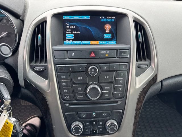 Used 2013 Buick Verano FWD image 19