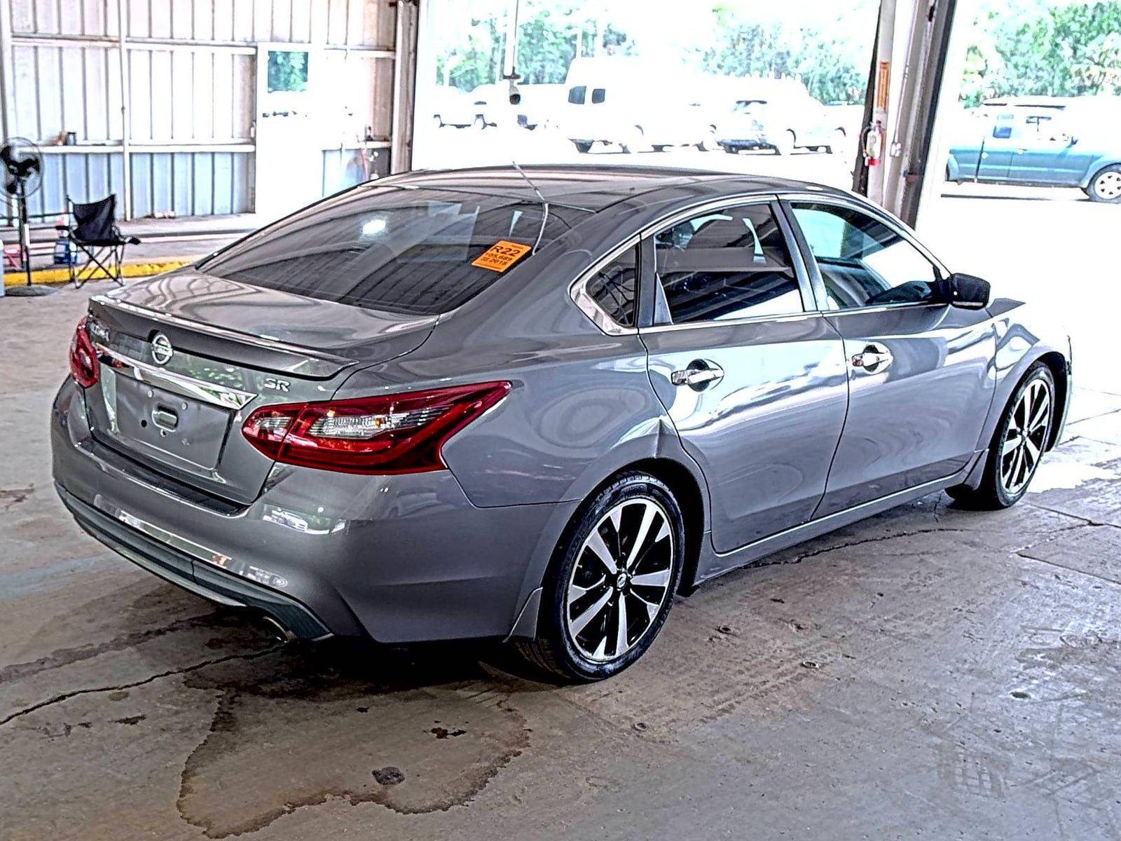 Used 2018 Nissan Altima 2.5 SR FWD image 9