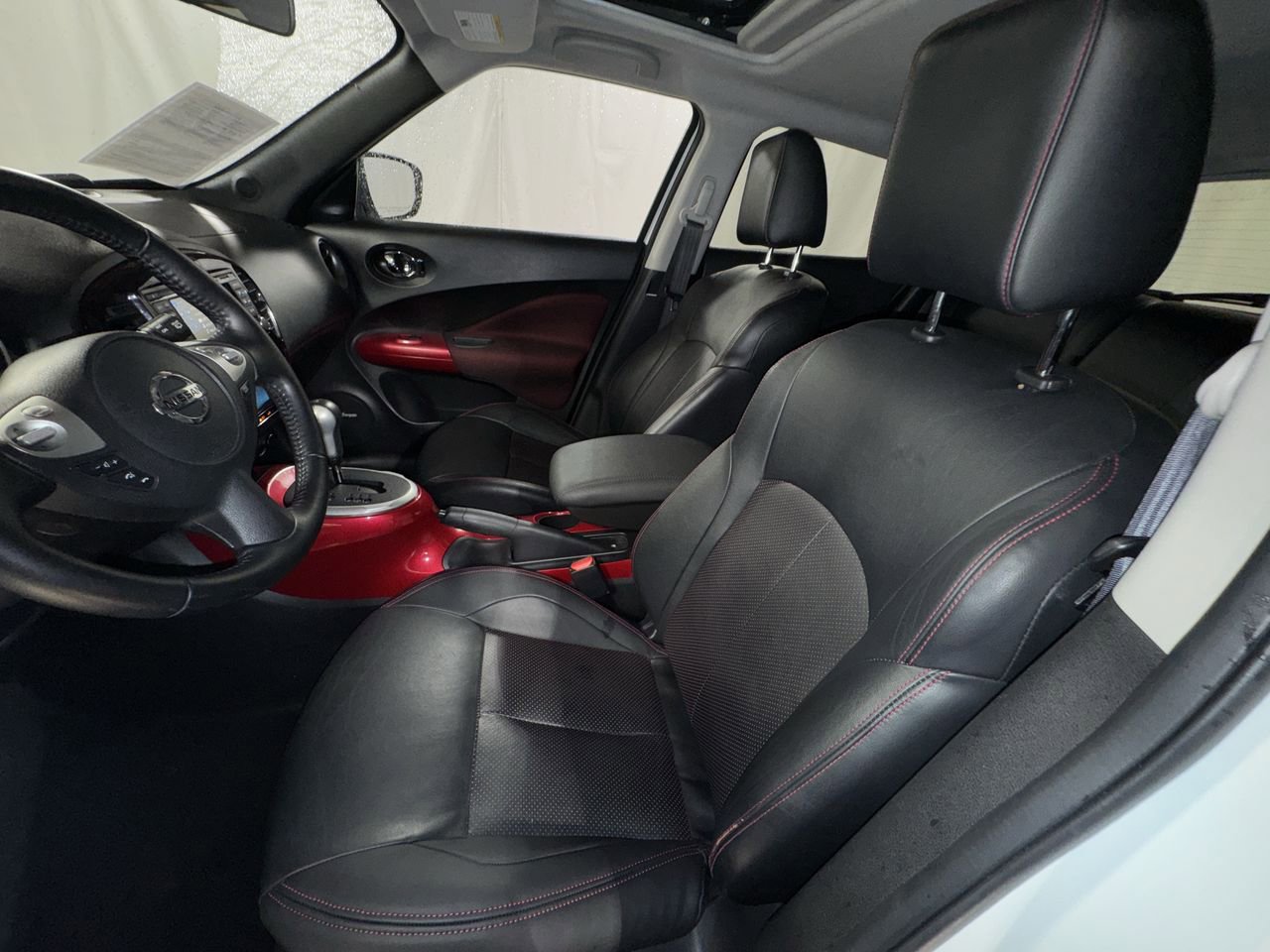 Used 2016 Nissan Juke SL image 16