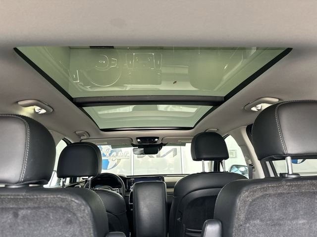 Certified 2023 Kia Sorento SX image 18