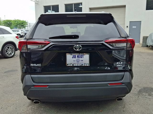 Used 2019 Toyota RAV4 XLE Premium w/ All Weather Liner Package AWD/4WD image 9