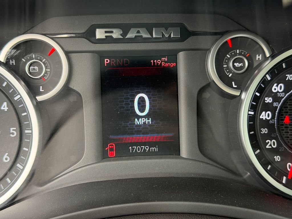 Used 2026 RAM 2500 Big Horn AWD/4WD image 2