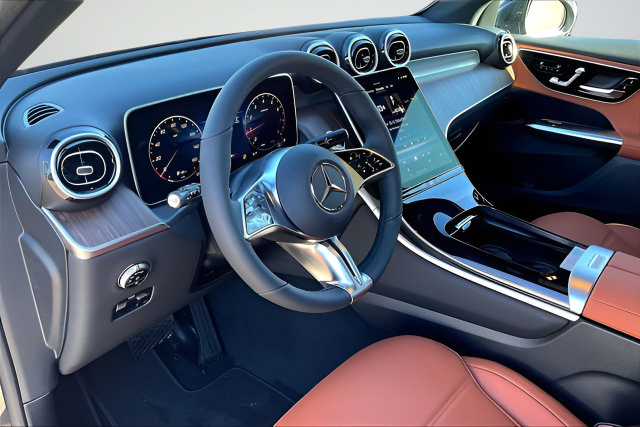 Certified 2026 Mercedes-Benz GLC 300 4MATIC image 7