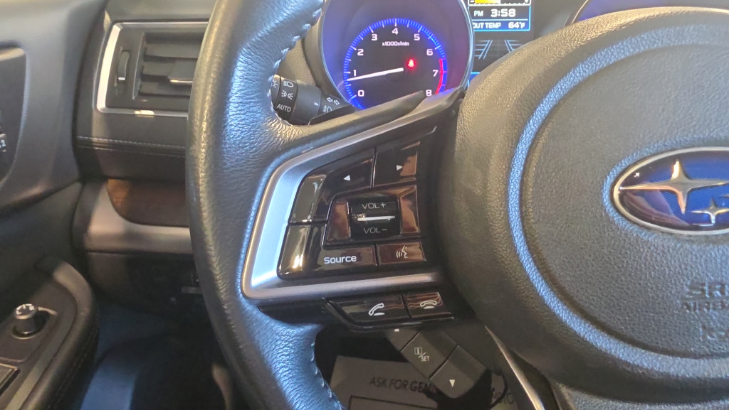 Used 2018 Subaru Outback 3.6R Limited AWD/4WD image 23