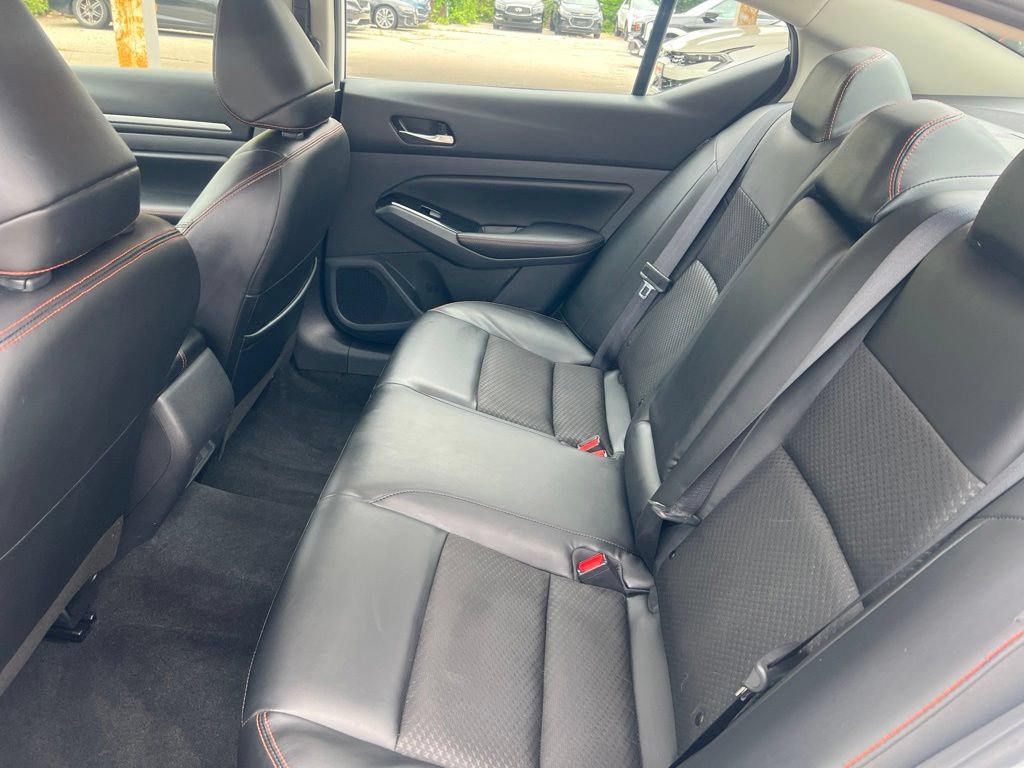 Used 2024 Nissan Altima 2.5 SR FWD image 8