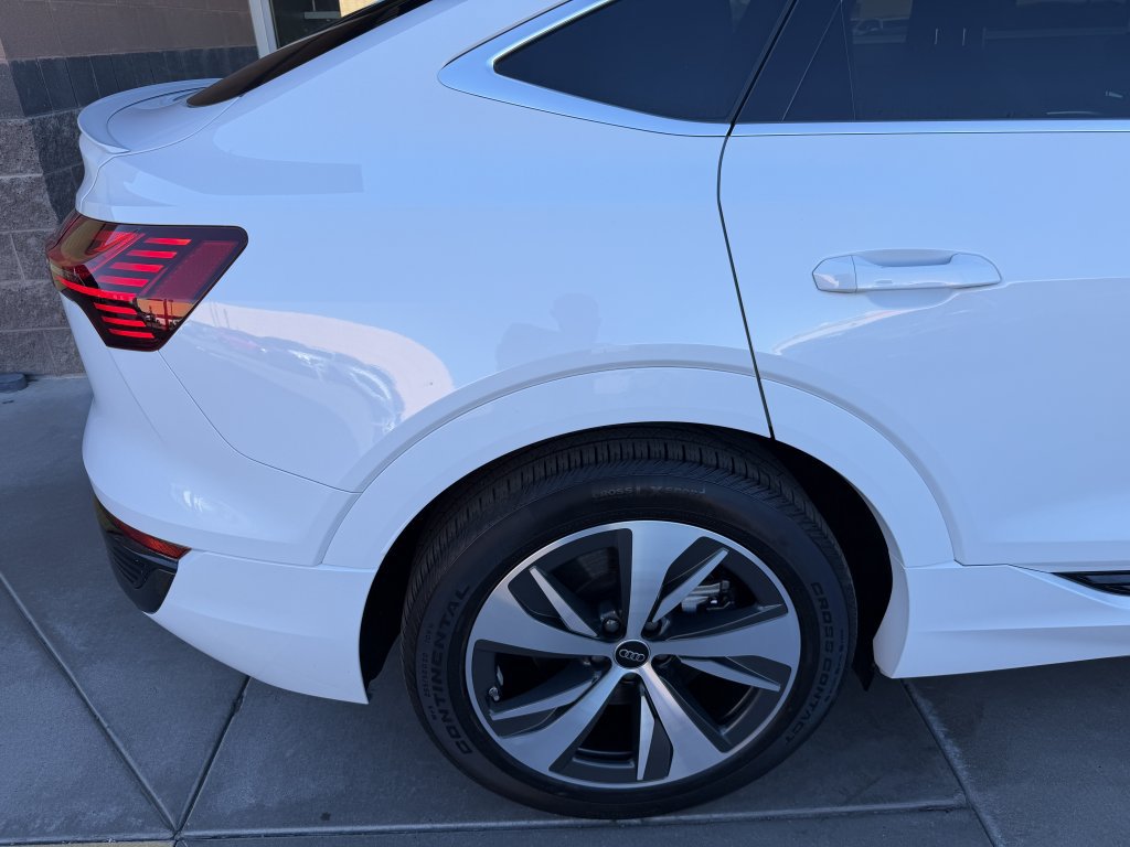 Used 2024 Audi Q8 e-tron Premium AWD/4WD image 15