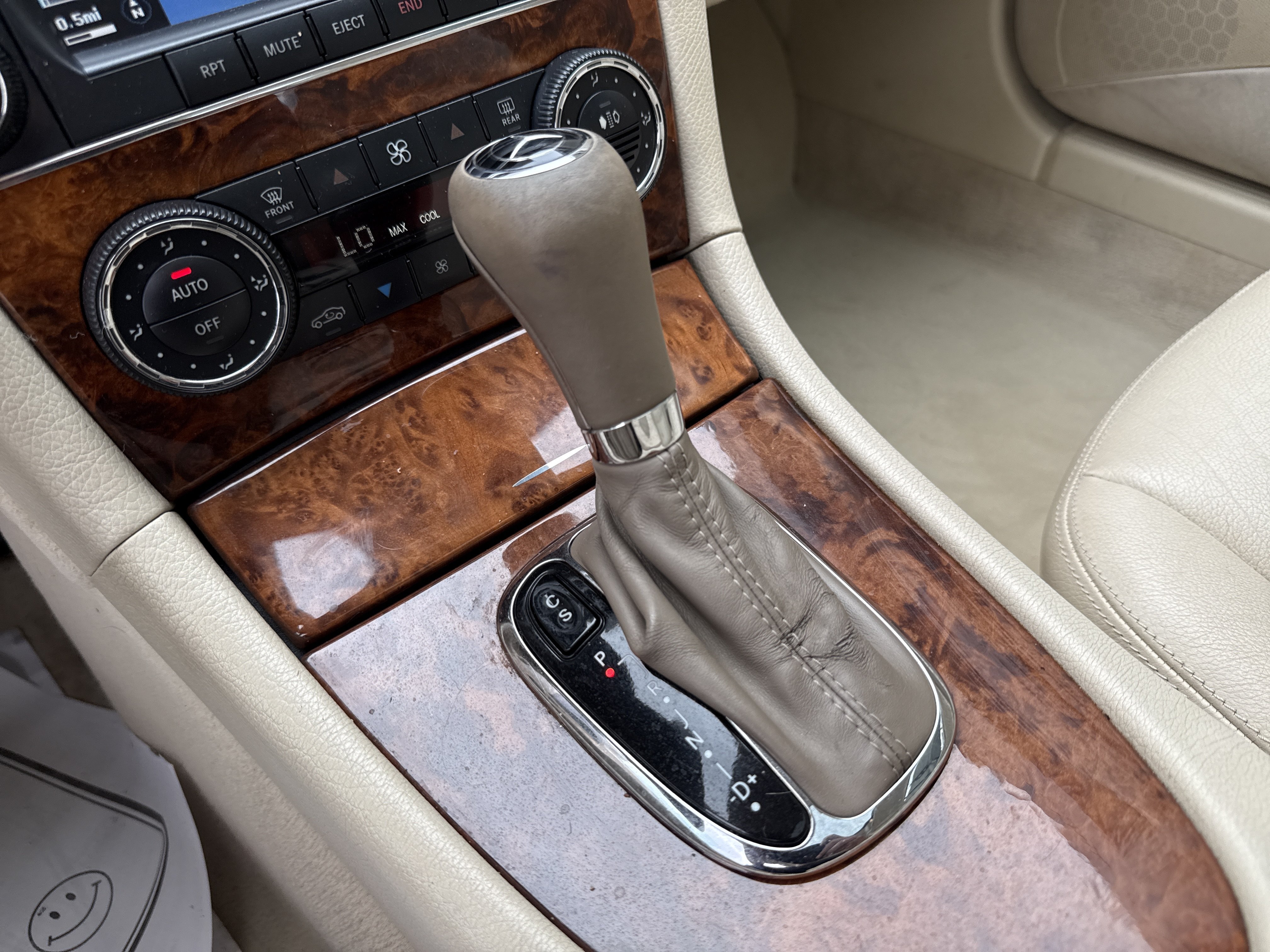 Used 2008 Mercedes-Benz CLK 350 Coupe image 32