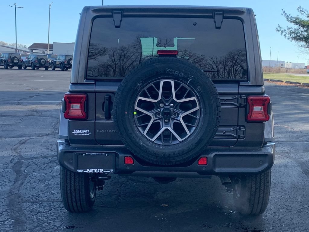 New 2025 Jeep Wrangler Unlimited Sahara w/ Safety Group AWD/4WD image 6
