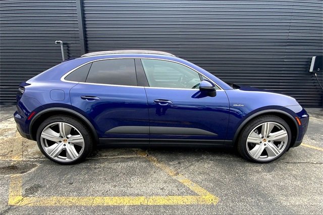Certified 2024 Porsche Macan 4 Electric image 11