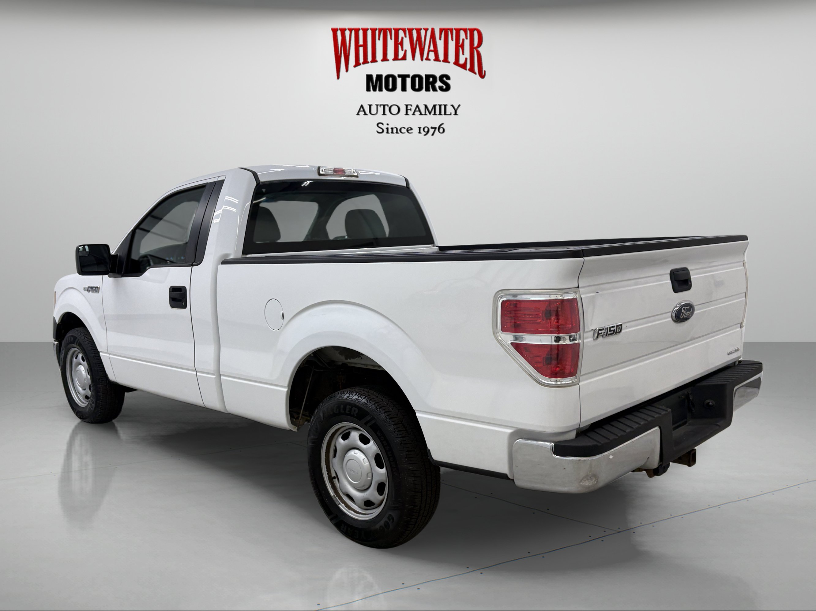 Used 2013 Ford F150 XL w/ Mid Equipment Group RWD image 2