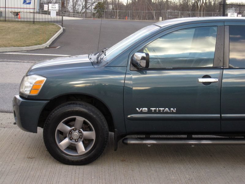 Used 2005 Nissan Titan SE AWD/4WD image 8
