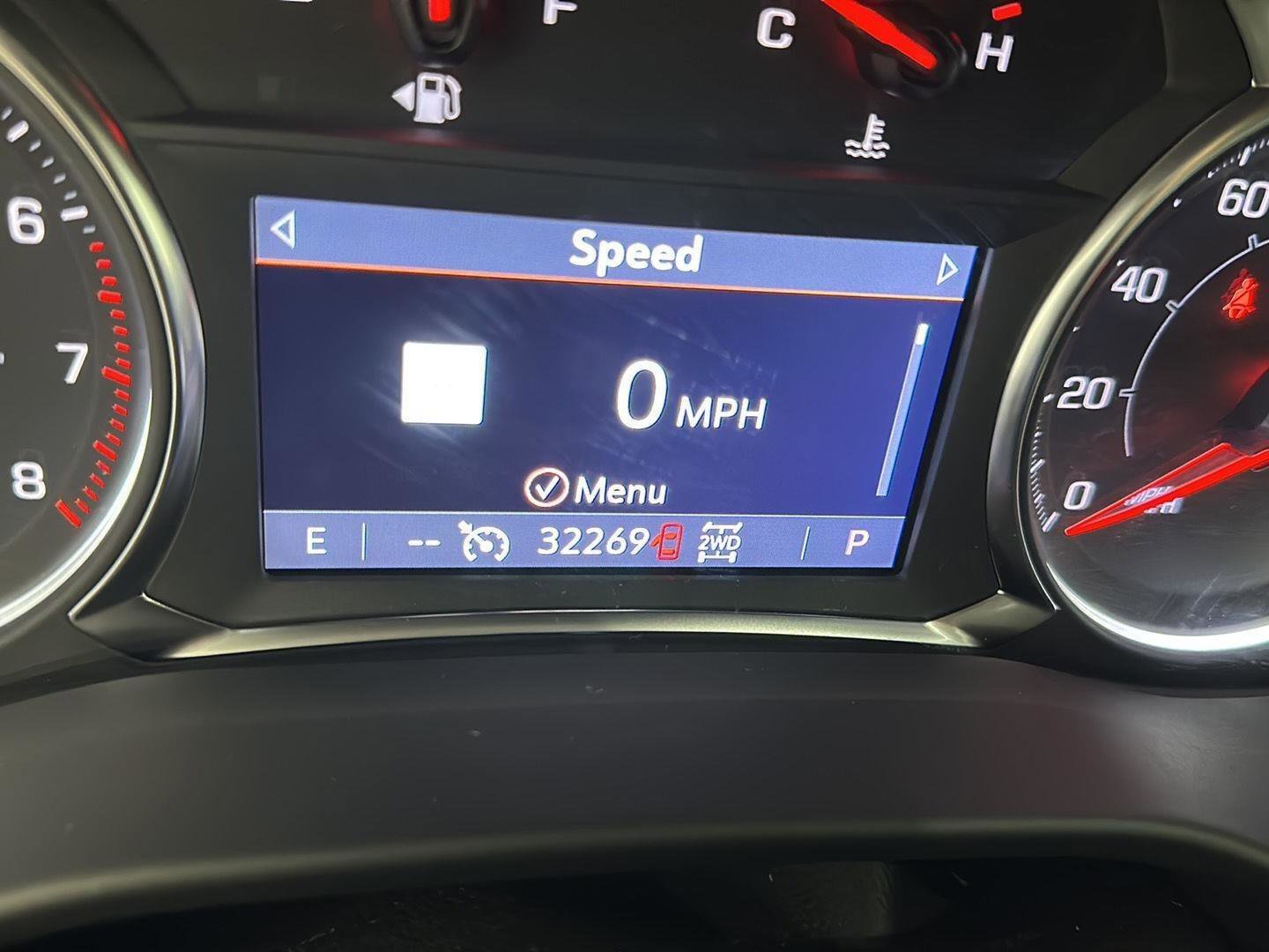 Used 2023 GMC Acadia SLE w/ Driver Convenience Package image 12