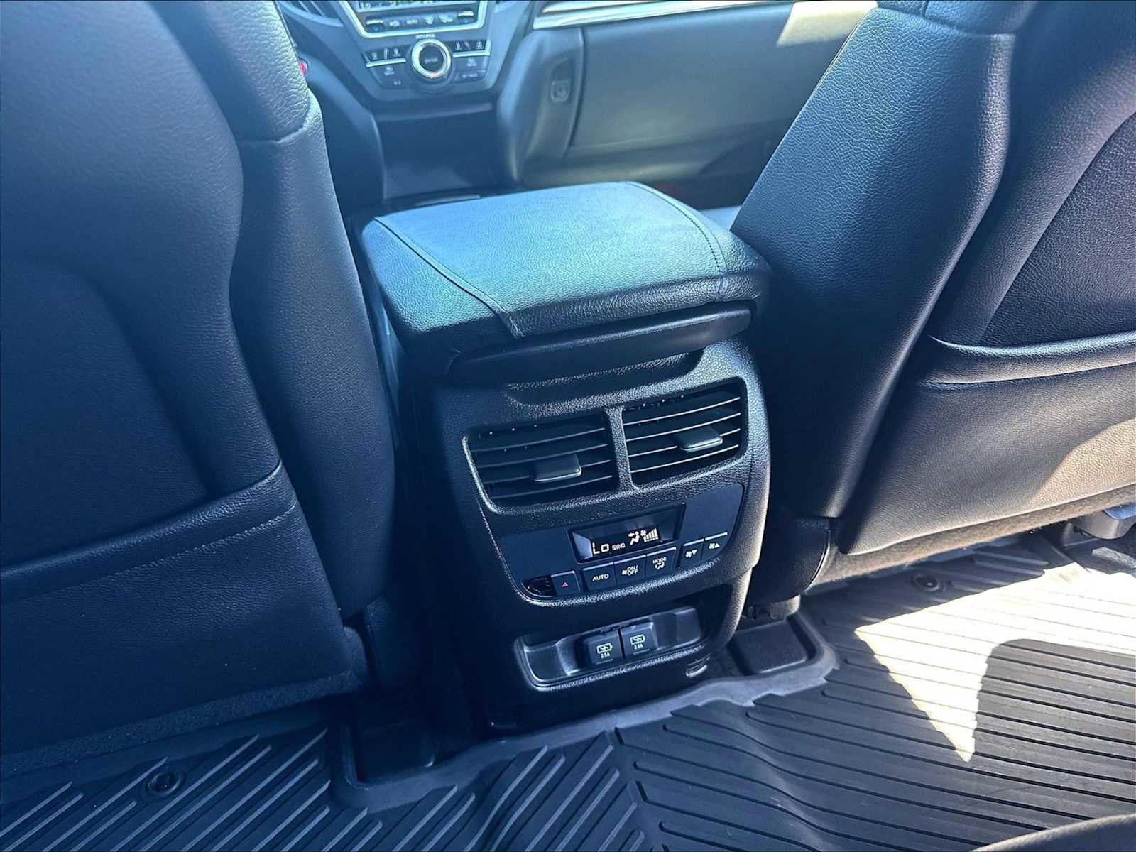 Used 2017 Acura MDX FWD w/ Technology Package image 36