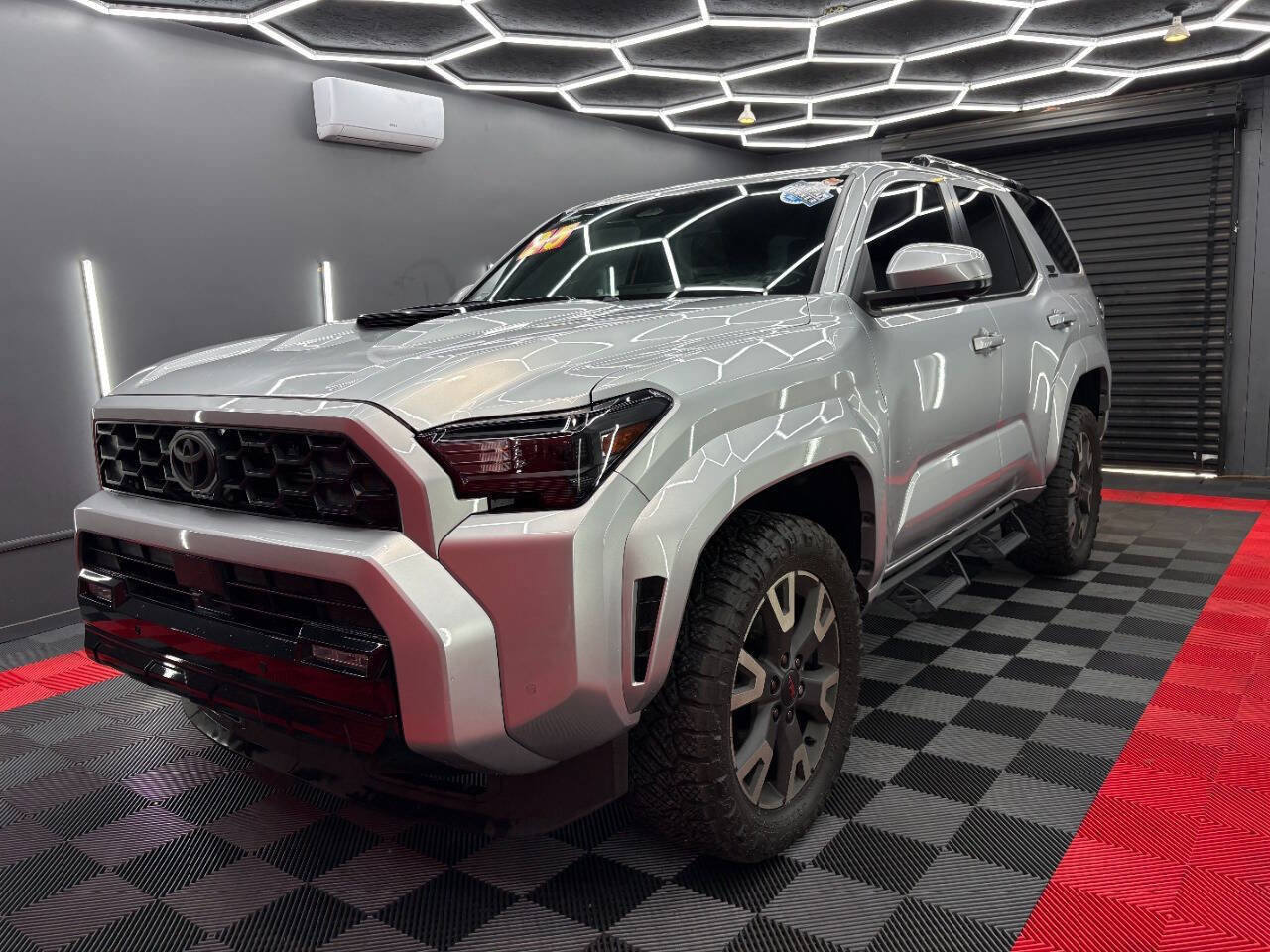 Used 2025 Toyota 4Runner TRD Sport Premium image 1