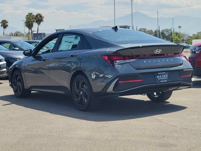 New 2026 Hyundai Elantra SEL Sport FWD image 3