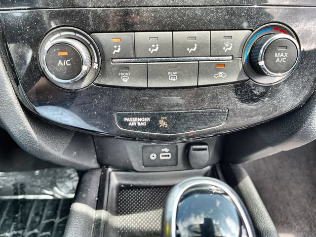 Used 2019 Nissan Rogue S AWD/4WD image 17