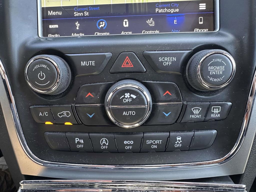 Used 2018 Jeep Grand Cherokee Limited AWD/4WD image 24