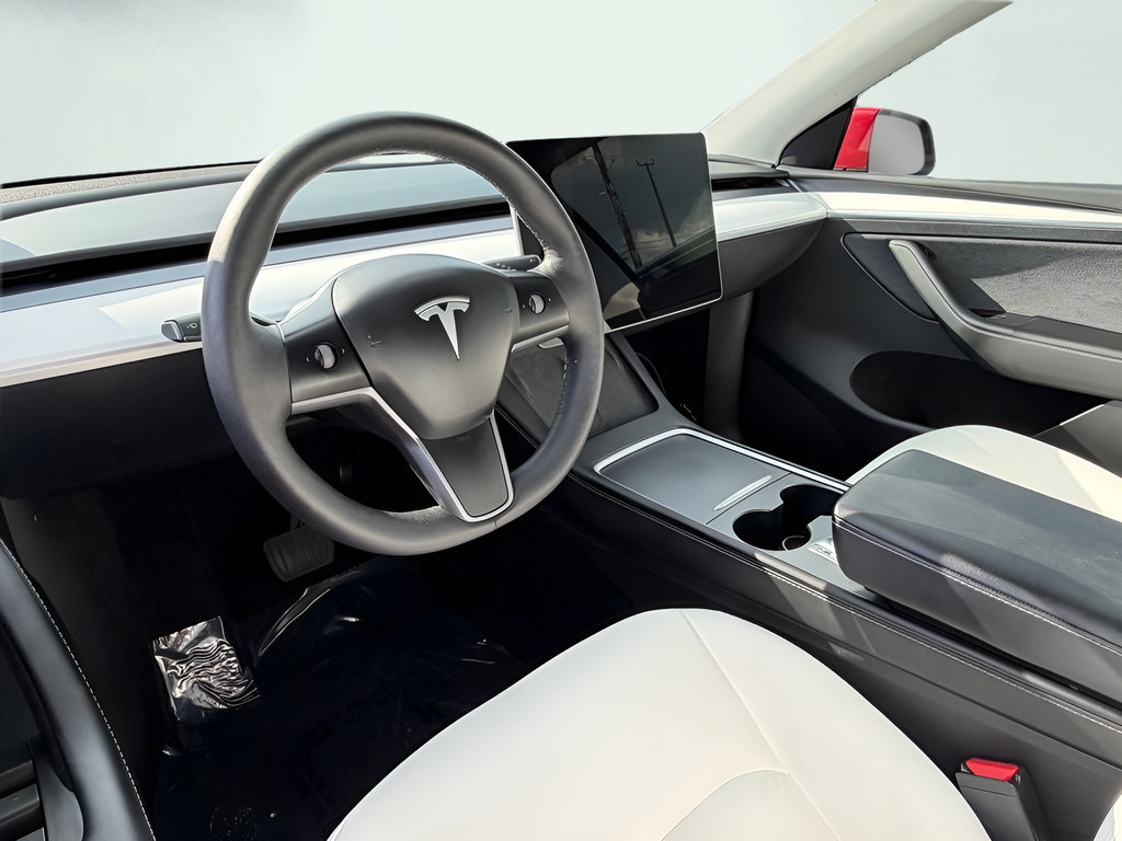 Used 2023 Tesla Model Y Long Range AWD/4WD image 21